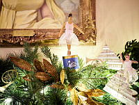 Details of 2023 Vermeil Room Holiday Decorations, Biden Administration