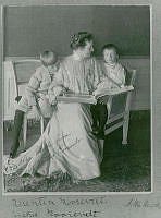 Edith Roosevelt Reading to Archie and Quentin in the Renovated Green Room