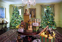 2022 Vermeil Room Holiday Decorations, Biden Administration