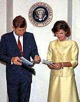 Presentation of the First Edition of The White House: A Historic Guide