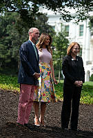 Mrs. Trump Plants Oak with Presidential Descendants